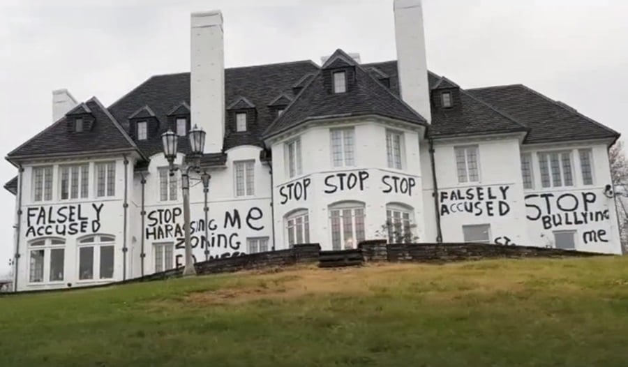 ‘Stop Bullying Me’: Ohio Man Vandalizes His Own Mansion to Protest Neighbors Complaining About Gunfire on His Property