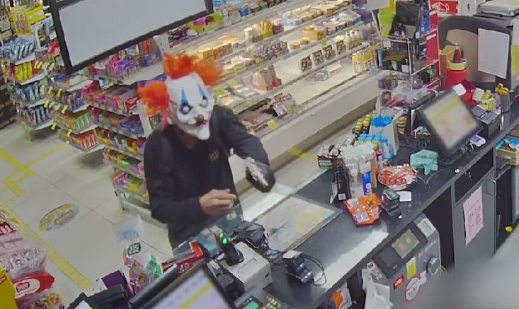 CREEPY: Australian Man Arrested After Robbing Convenience Store in a Clown Mask (VIDEO)