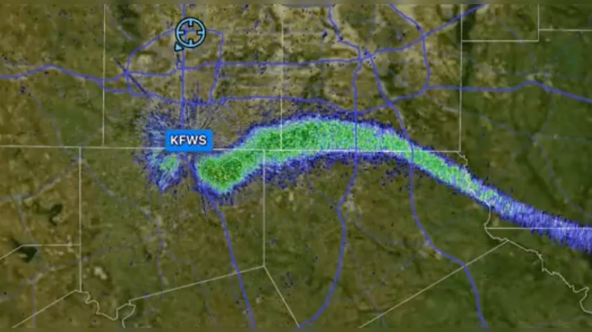 Texas Meteorologists Believe Mysterious Blob Spotted on Radar Was Military “Chaff”