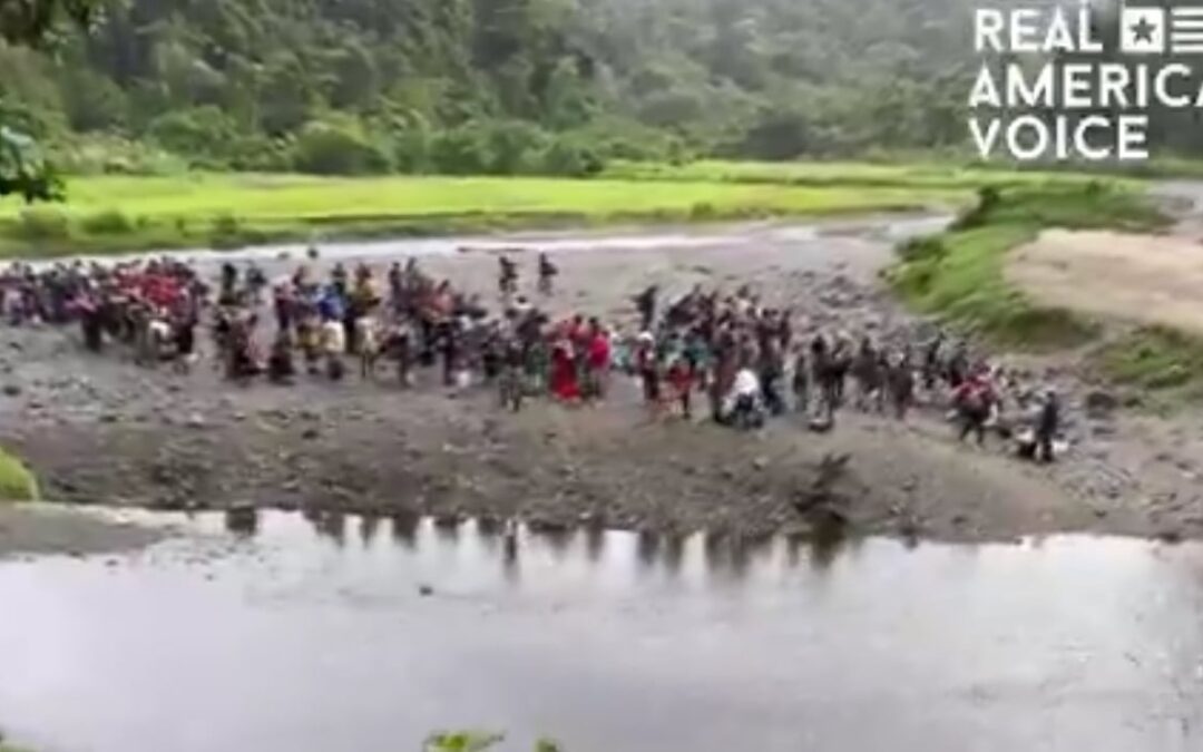 MASSIVE Groups of Military Age Males From Bangladesh, Sri Lanka, India, Pakistan, Nepal, and More Filmed Traveling Through Darién Gap in Panama to be Flown into US by Biden Regime (VIDEO)