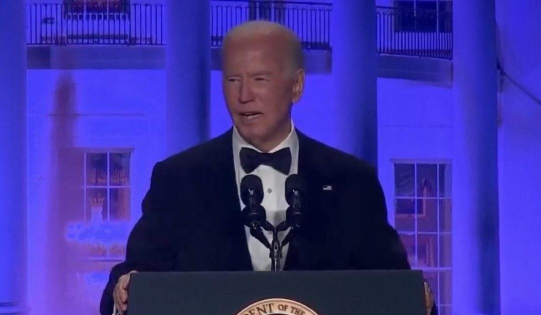 Joe Biden Jokes About Prosecuting His Main Political Opponent Donald Trump at White House Correspondents’ Dinner (VIDEO)