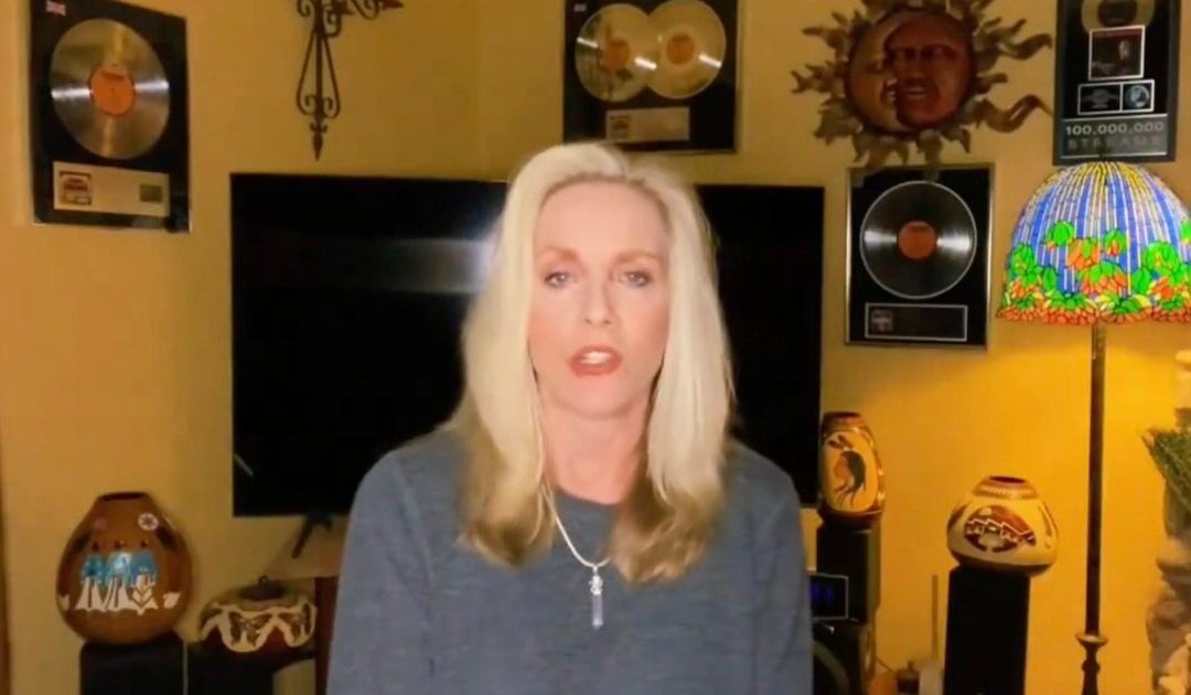 Former Rock Vocalist Cherie Currie Denounces Democrats, Calls Obama ‘Terrible President’ in Blistering Critique — ‘Voting for Democrats Now Just Makes You a Fool’