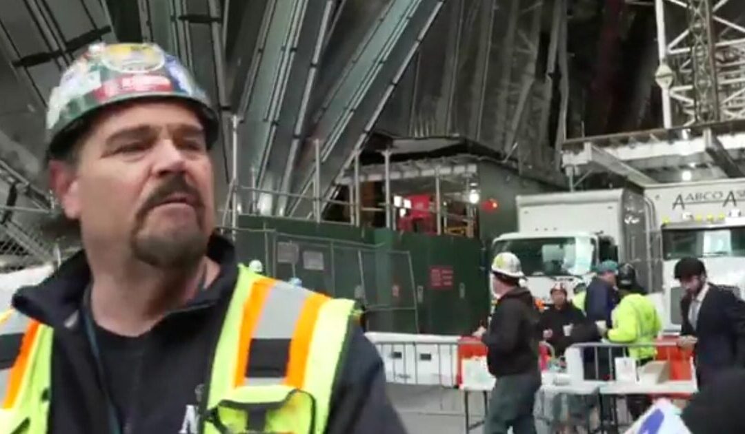 New York Construction Worker Has Blunt Two-Word Message for Joe Biden (Video)