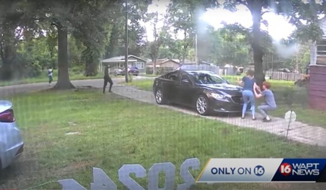 HORROR: Thugs Open Fire on Terrified Family in Broad Daylight During Armed Carjacking in Mississippi – Teen Identified and Arrested (VIDEO)