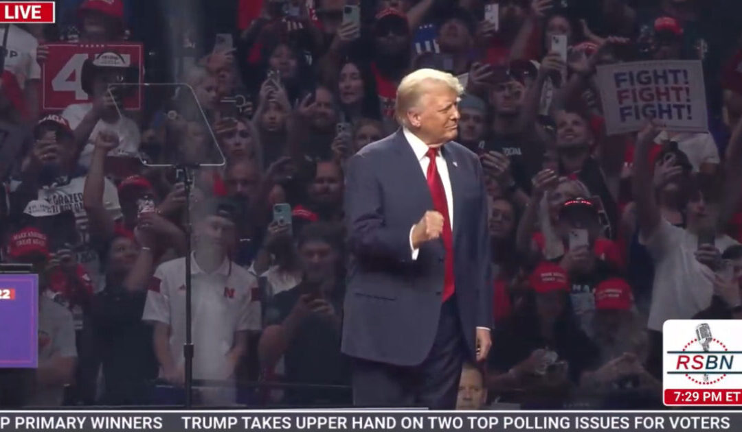 WATCH LIVE: Trump Holds Rally in Glendale, Arizona with RFK Jr. Following Decision to Drop Out and Endorse Trump – Begins at 7 PM ET