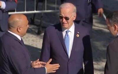 “Oh My God!” Reporters Are Shocked After a Confused Joe Biden Misses G20 ‘Family Picture’ with World Leaders (VIDEO)