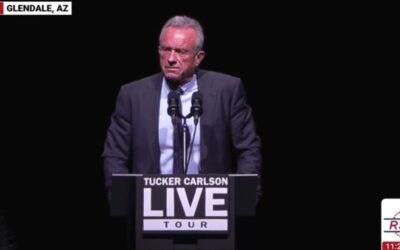 “Go Out to the Polls on Tuesday and Make Sure We All Ride a Big Garbage Truck to Washington DC!” – Robert Kennedy, Jr. Brings the House Down in Arizona – Calls Out Legacy Media, Big Pharma, and Elites at Tucker’s AZ Rally