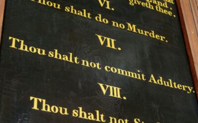 Federal Judge Temporarily Blocks Louisiana Law Mandating Ten Commandments in Public Classrooms