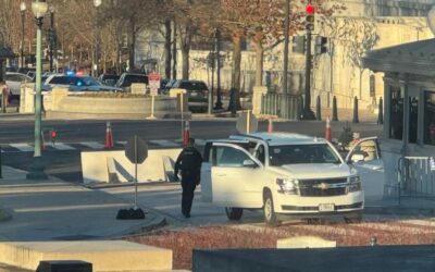 DEVELOPING: Capitol Police Investigating Suspicious Vehicle at North Barricade of US Capitol Building