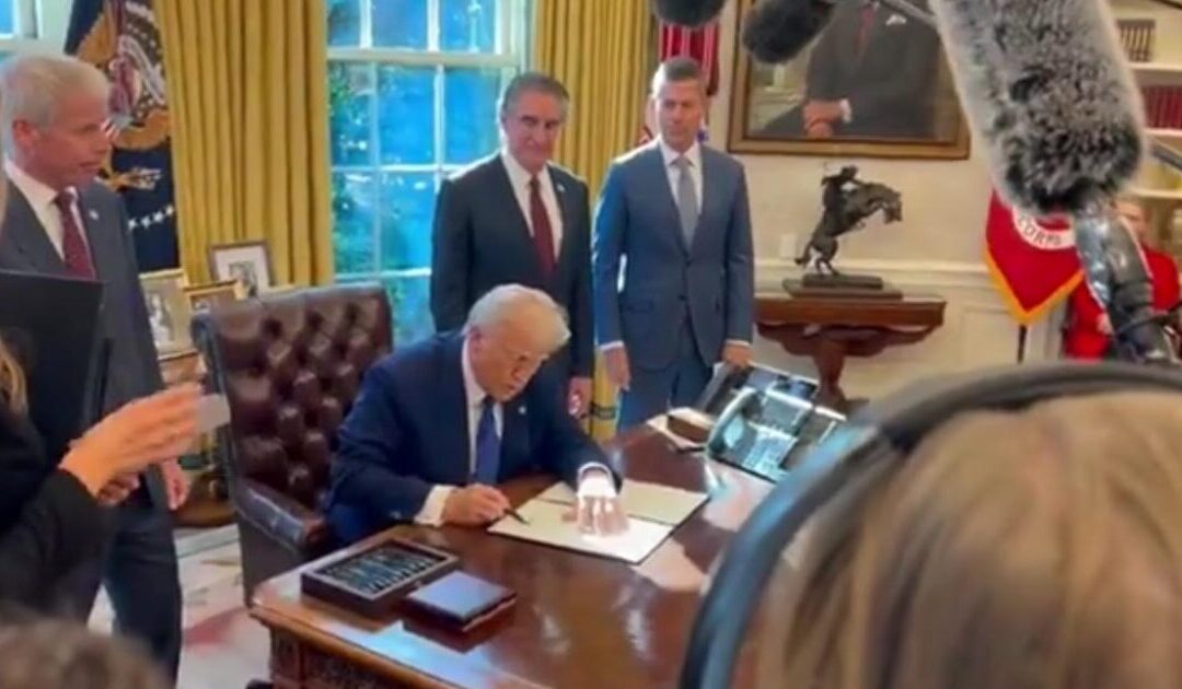 Trump Signs Executive Order Halting Federal Funding to Schools with Covid Vaccine Mandates (VIDEO)