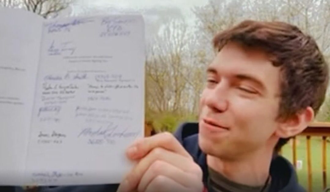 MUST-SEE: J6 Political Prisoner Brad Smith Thanks Supporters as He Celebrates His First Easter at Home in Years (VIDEO)