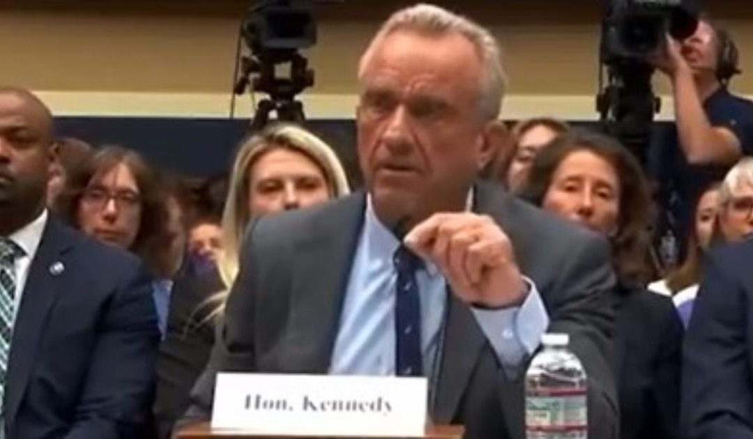 WATCH: HHS Secretary RFK Jr Shuts Down Democrat Rep. Accusing Him of Advancing “Dangerous Pseudoscience” By Exposing a Damning Flip-Flop by the Congressman