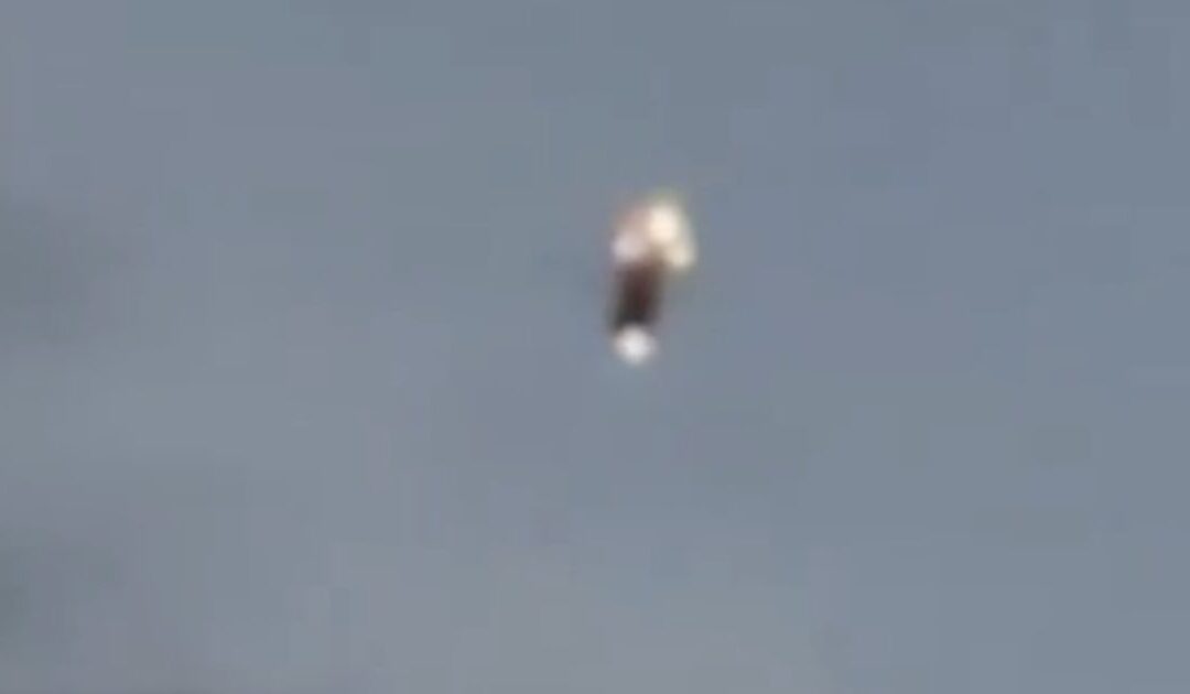 Massachusetts Woman Records Unidentified Object Falling From the Sky (VIDEO)
