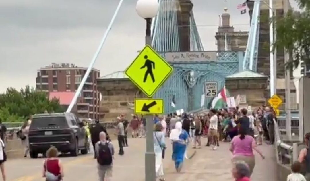 15 Charged in Protest Blocking Ohio-Kentucky Bridge in Support of Egyptian Imam Facing Deportation Over Alleged Ties to Muslim Brotherhood Affiliated Group