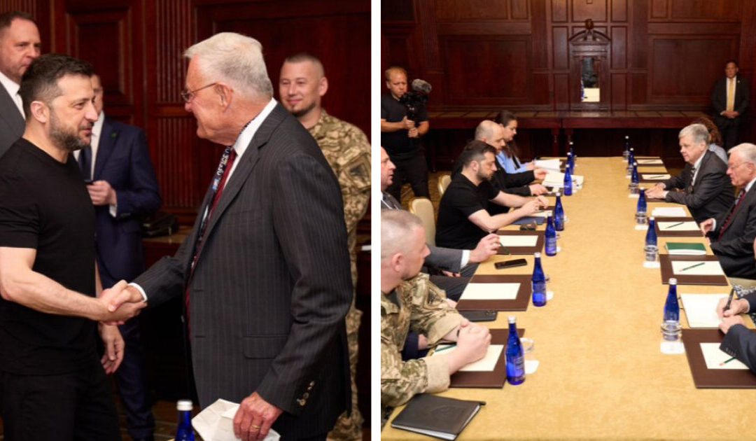 NO SUIT! Zelensky Meets with Gen. Keith Kellogg Near White House in a T-Shirt Ahead of High Stakes Meeting with Trump (VIDEO)
