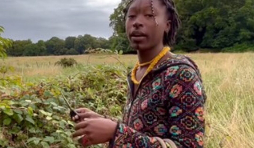 Supposedly Abused Texas Woman Flees to the Scottish Woods With Her One-Year-Old Daughter to Join a “Lost African Tribe”