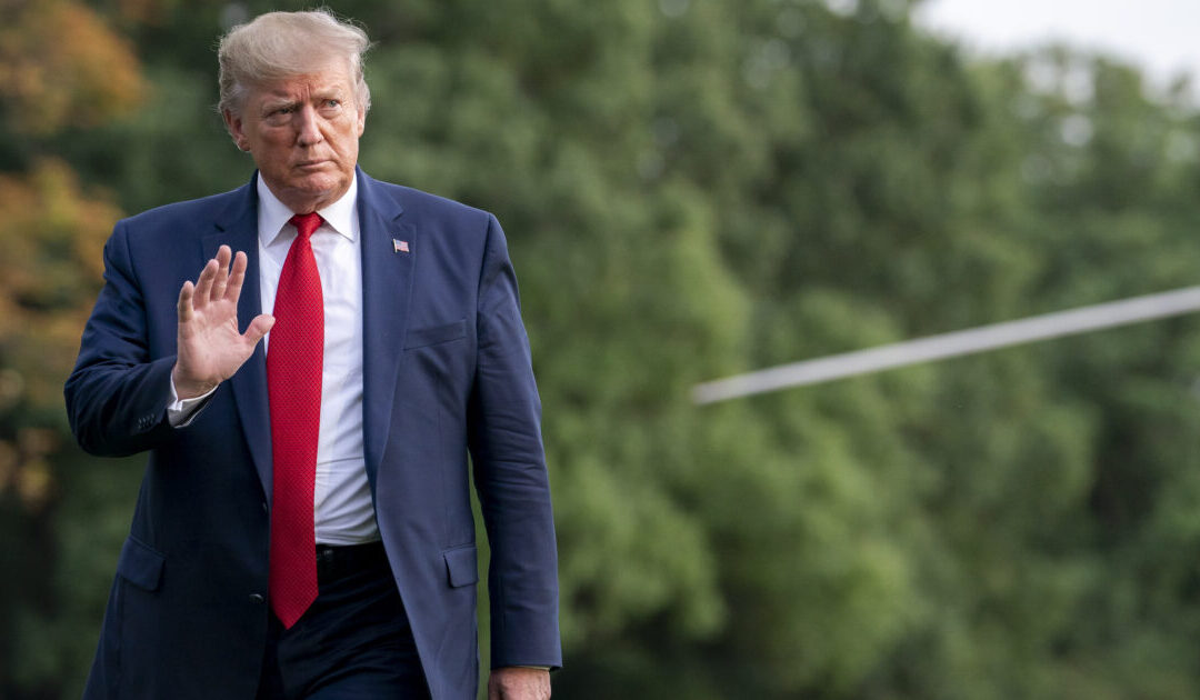 Over 100,000 Federal Employees Expected to Quit Tuesday Amid Government Shutdown — Largest Exodus in U.S. History as Trump Moves to Finally Drain the Swamp