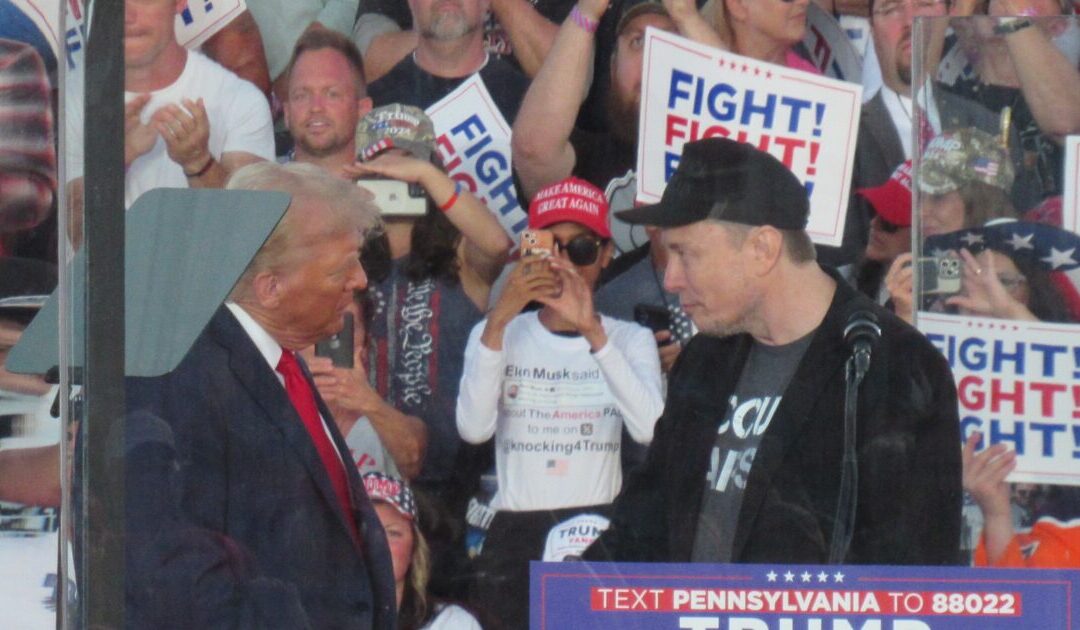 DEMONIC: Leftists at Riot Fest in Chicago behead a Musk effigy and disembowel a Trump effigy