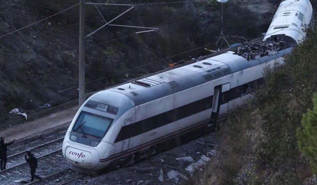 Train Derailment in Spain Leaves at Least 40 Dead and Over 150 Injured, Highlighting Serious Failures of the Ministry of Transport Under Pedro Sánchez