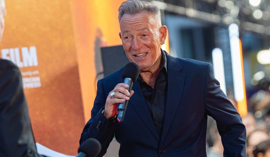 Washed-Up Rocker Bruce Springsteen Dedicates Song to Renee Good, Denounces ‘Gestapo Tactics’ of ICE Agents