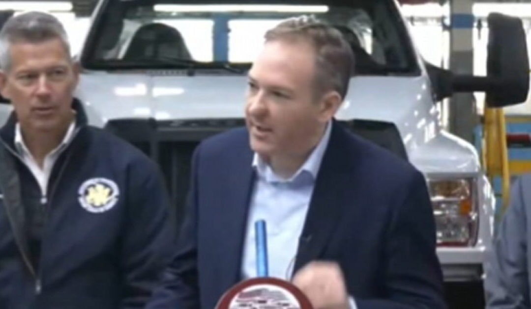 Lee Zeldin Has to Slowly Explain to a Reporter Why American Auto Workers Benefit From Lower Auto Prices (VIDEO)