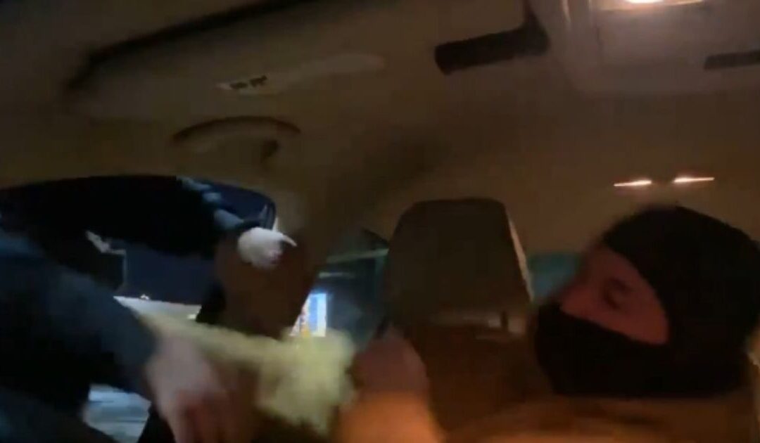 WATCH: Kick Streamer Ambushed by Antifa Thugs After Minneapolis Anti-ICE Protest – Fights Back in Viral Video