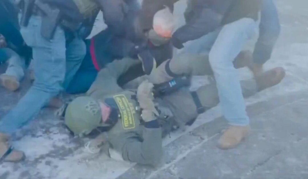 SHOCKING VIDEO: Federal Officers Attacked and Tackled by Violent Minneapolis Rioters