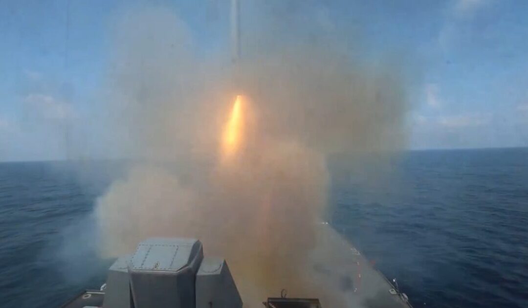 US Releases Epic Unclassified Video of American Fighter Jets Bombing Iranian Targets (VIDEO)