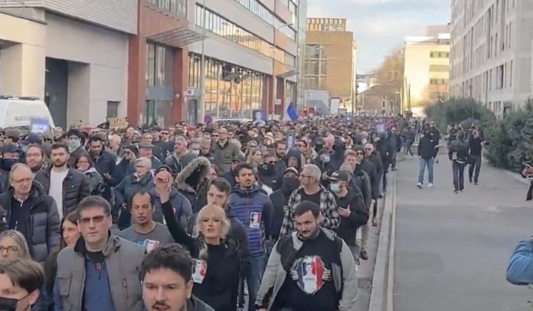 Thousands of French Patriots Rally in Lyon After Antifa Killing of Conservative Student (VIDEO)