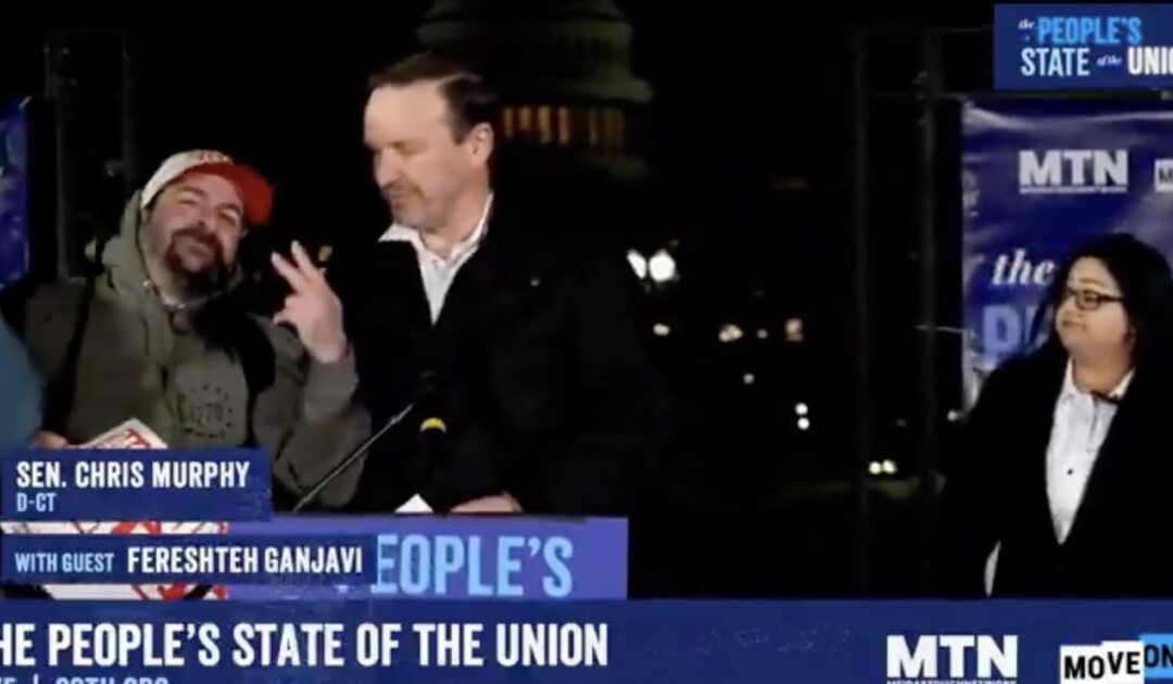 ABSOLUTE HERO: Patriot Storms Stage at Democrats’ Pathetic Anti-Trump SOTU Rally — Shouts ‘GO TRUMP! Hey Murphy, You’re a SCUMBAG!’
