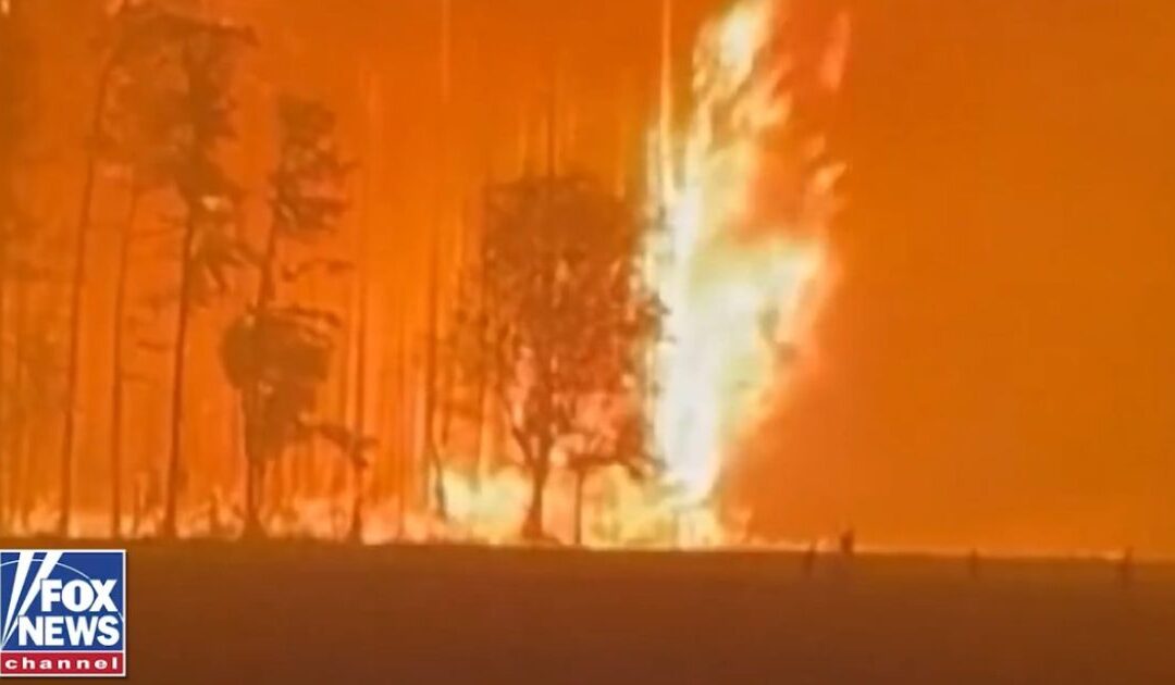 Georgia Wildfires Burn Over 40,000 Acres, Destroy 120 Homes (VIDEO)