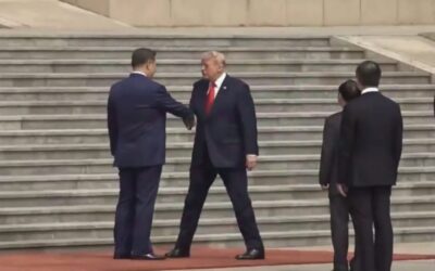 Trump Shakes Xi Jinping’s Hand on Red Carpet in Beijing – Leaders Hold Bilateral Talks (WATCH LIVE)