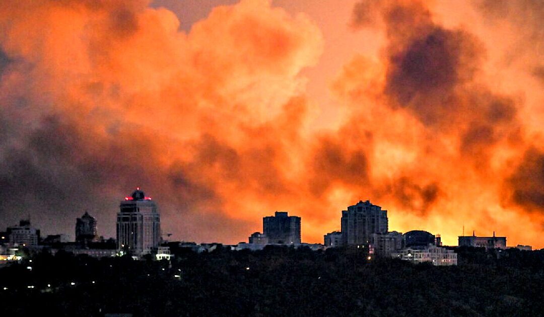 Massive Russian Missile Strike Rocks Kiev – Hypersonic Oreshniks Used for the Third Time in the War (VIDEOS)