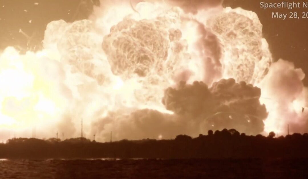 Another Humiliating Blow for Jeff Bezos: Blue Origin’s New Glenn Rocket Explodes in MASSIVE Fireball During Static Fire Test at Cape Canaveral – Blast Heard 15 Miles Away, Visible from Orlando