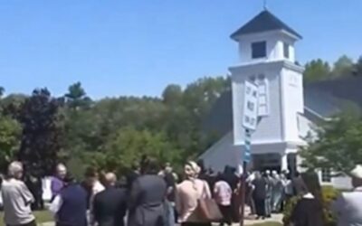 AMERICA: Hundreds of Strangers Show Up for Funeral of WWII Veteran With No Living Relatives (VIDEO)