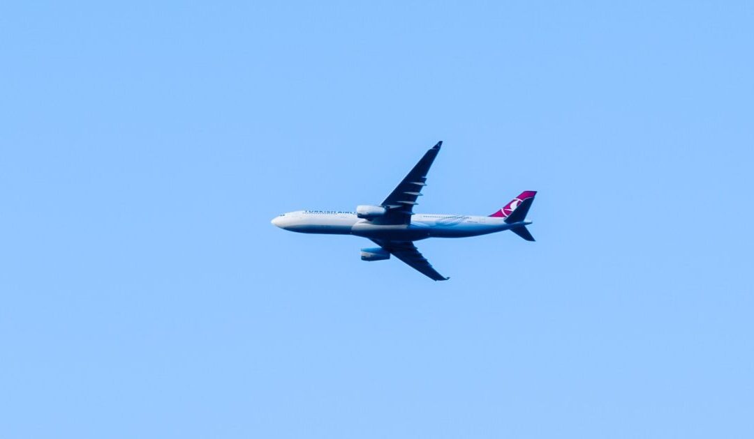 UNBELIEVABLE: Male Passenger Invokes Sharia Law to Refuse Sitting Next to Woman, Then Attacks Female Flight Attendant
