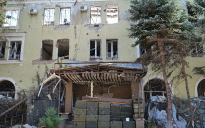 Ukrainians Clinging to Faith in a Frontline Town