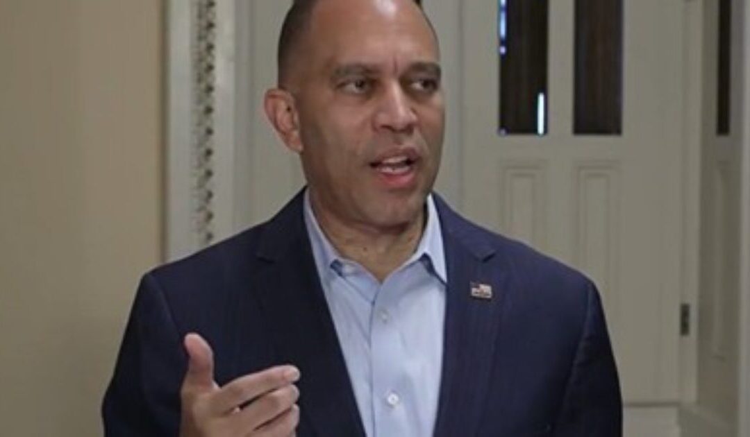 Hakeem Jeffries Flips Out After Two Democrats Join Republicans to Force Vote on Resolution Condemning Socialism