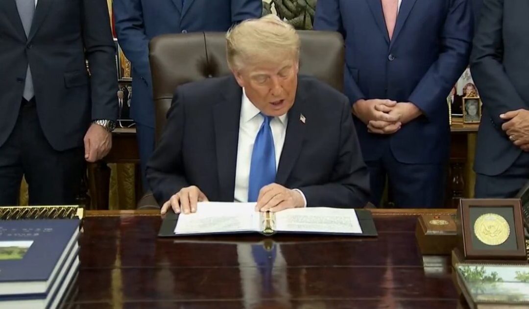 WATCH LIVE: President Trump Meets with US Travel Executives