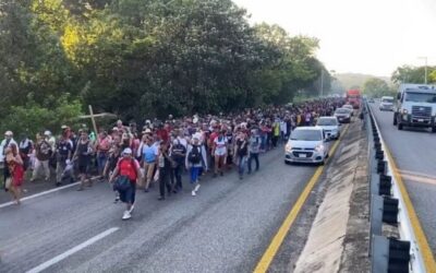 Another Massive Migrant Caravan Marches Through Mexico Toward US Border – Migrants Say They Hope Democrats Win Midterm Elections (VIDEO)