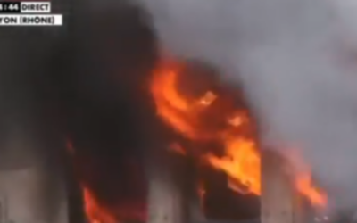 FRANCE RIOTS EXPLODE: Islamo-Marxist Rioters Threaten Macron’s Palace as Historic Buildings Burn to the Ground, Police Run For Their Lives, and Stores Get Looted (VIDEOS)
