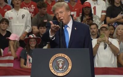 WATCH: Trump Tells Ohio Crowd, “We’re Going to Win Big and We’re Going to Shove it Up Their Ass” While Pointing at the Fake News