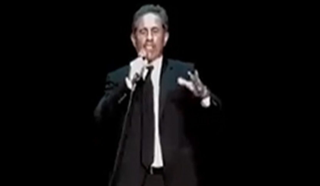 LOL! Jerry Seinfeld Once Again Humiliates an Anti-Israel Nutjob Heckler at One of His Shows (VIDEO)