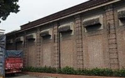 They Bought a Warehouse to Shelter the Homeless—Then Paid Security to Keep Them Out